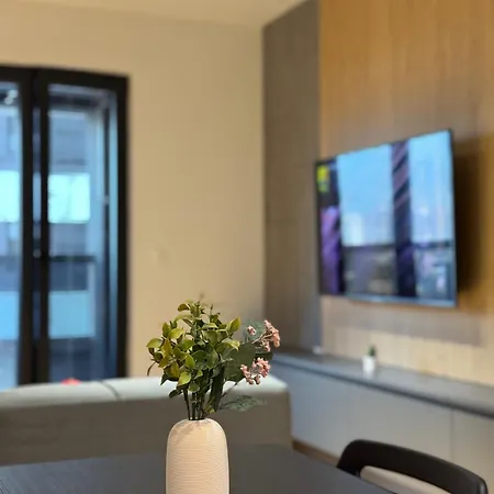 Prime Luxe Apartment *